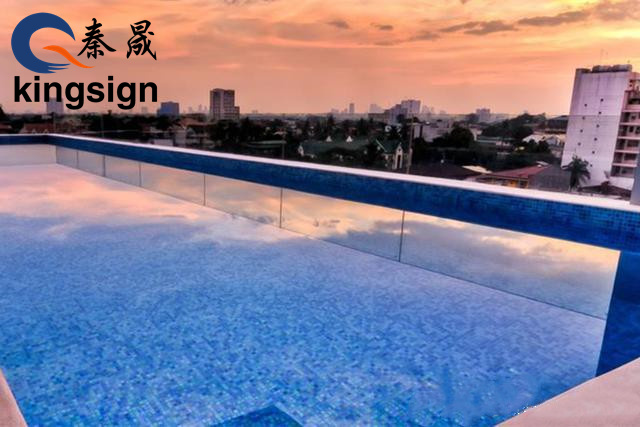 Piscina de acrílico al aire libre del hotel?